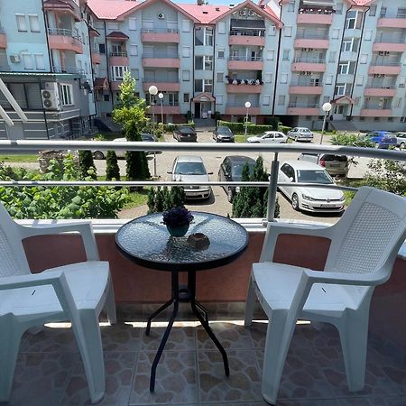 Front Beach Exclusive Apartments Sztruga Kültér fotó