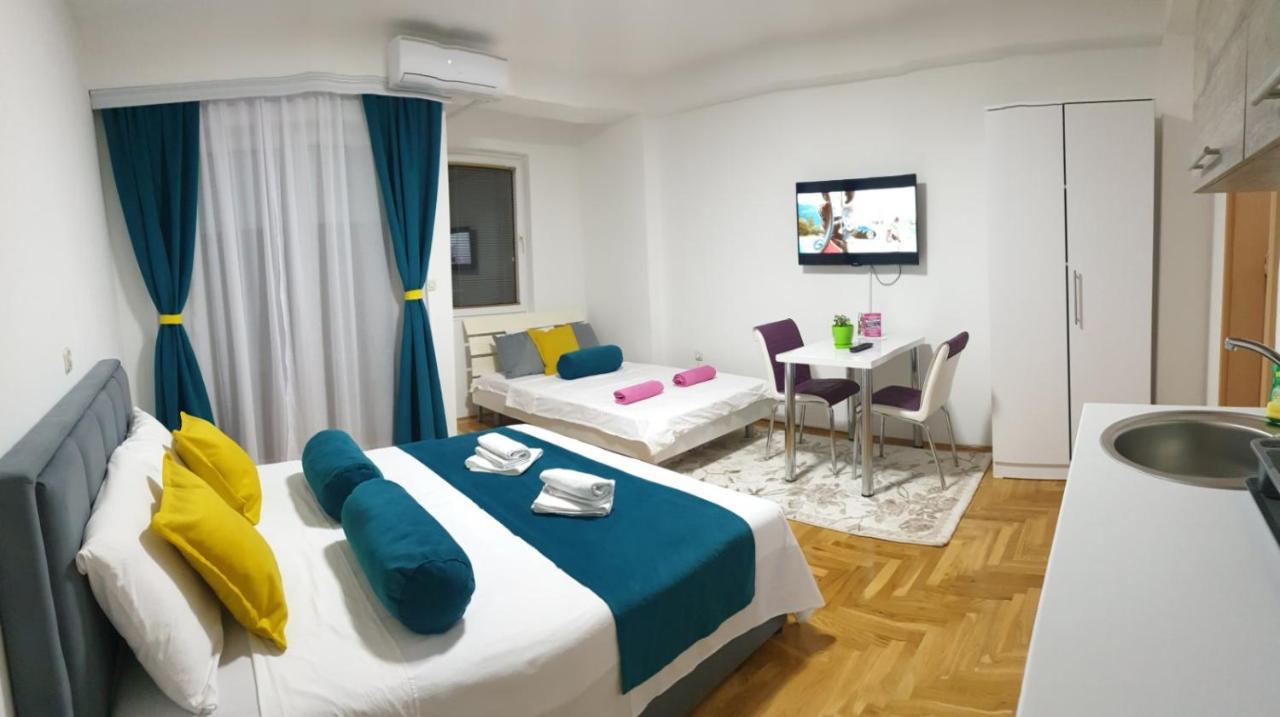 Front Beach Exclusive Apartments Sztruga Kültér fotó