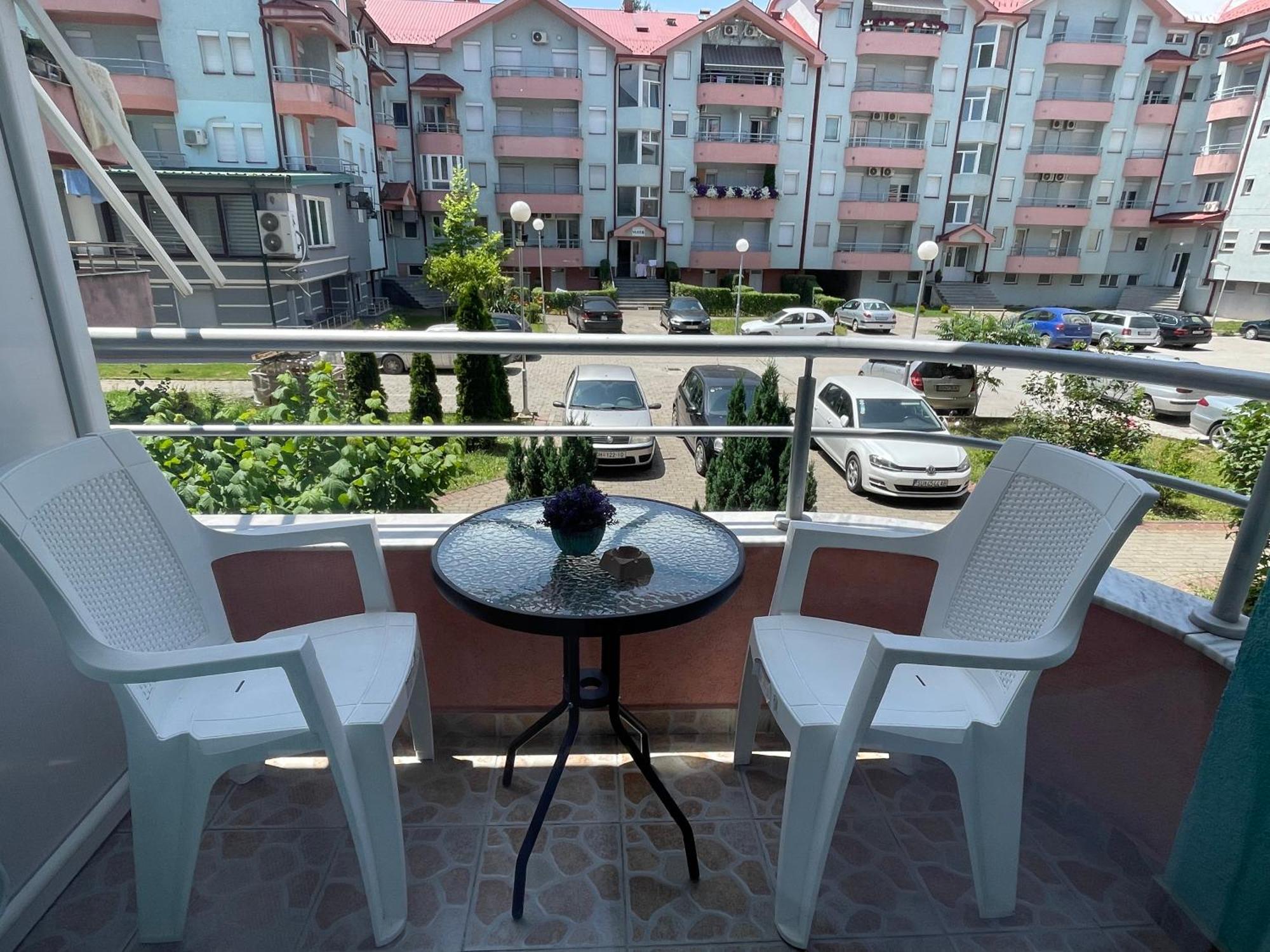 Front Beach Exclusive Apartments Sztruga Kültér fotó