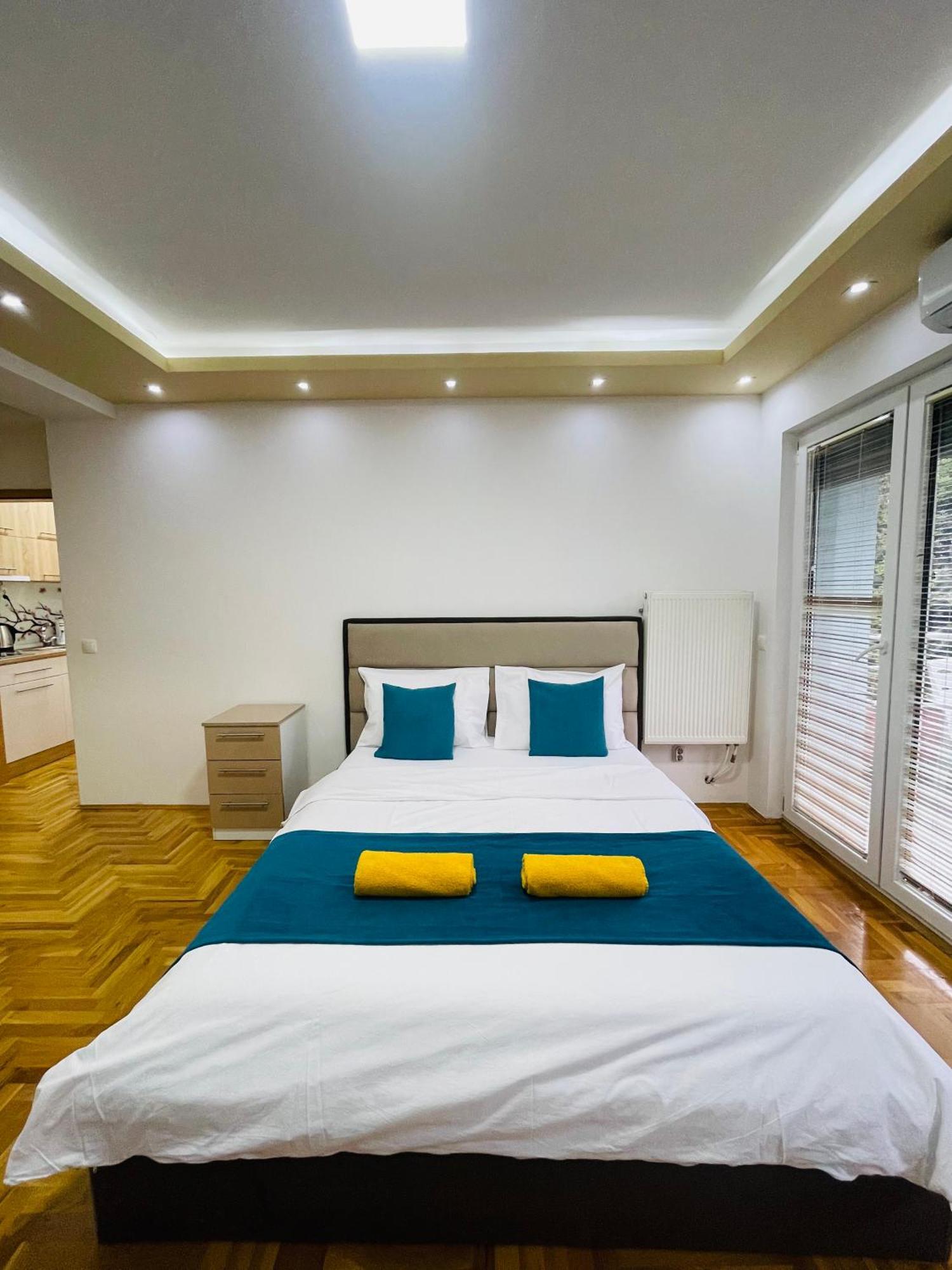 Front Beach Exclusive Apartments Sztruga Kültér fotó