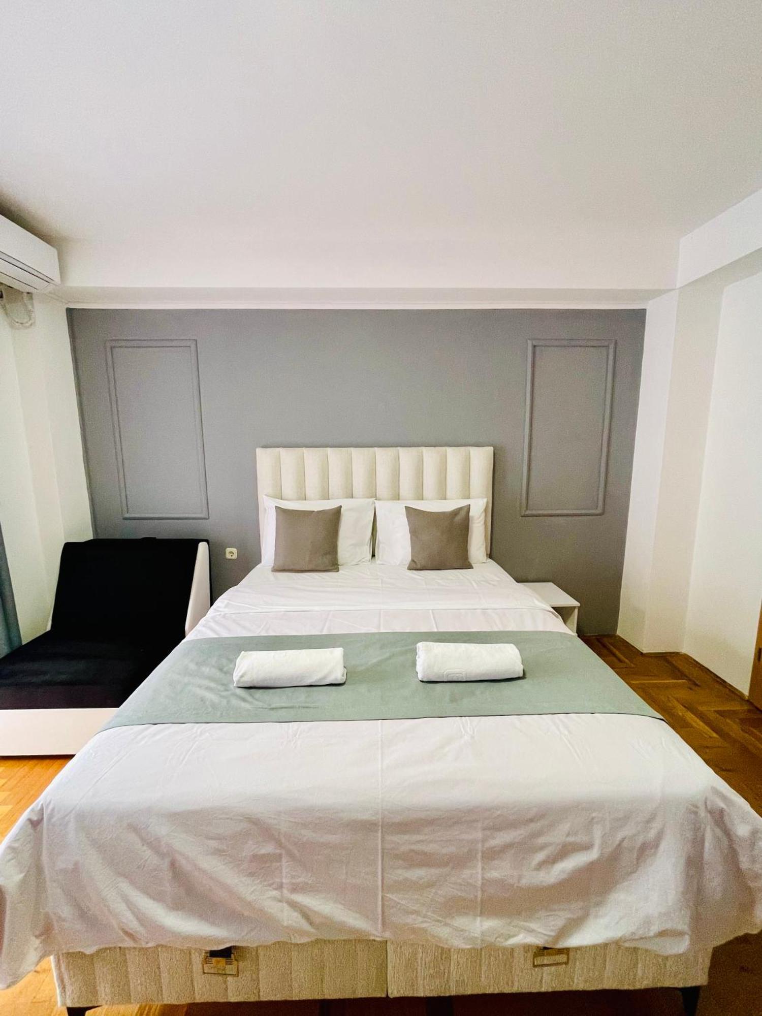 Front Beach Exclusive Apartments Sztruga Kültér fotó