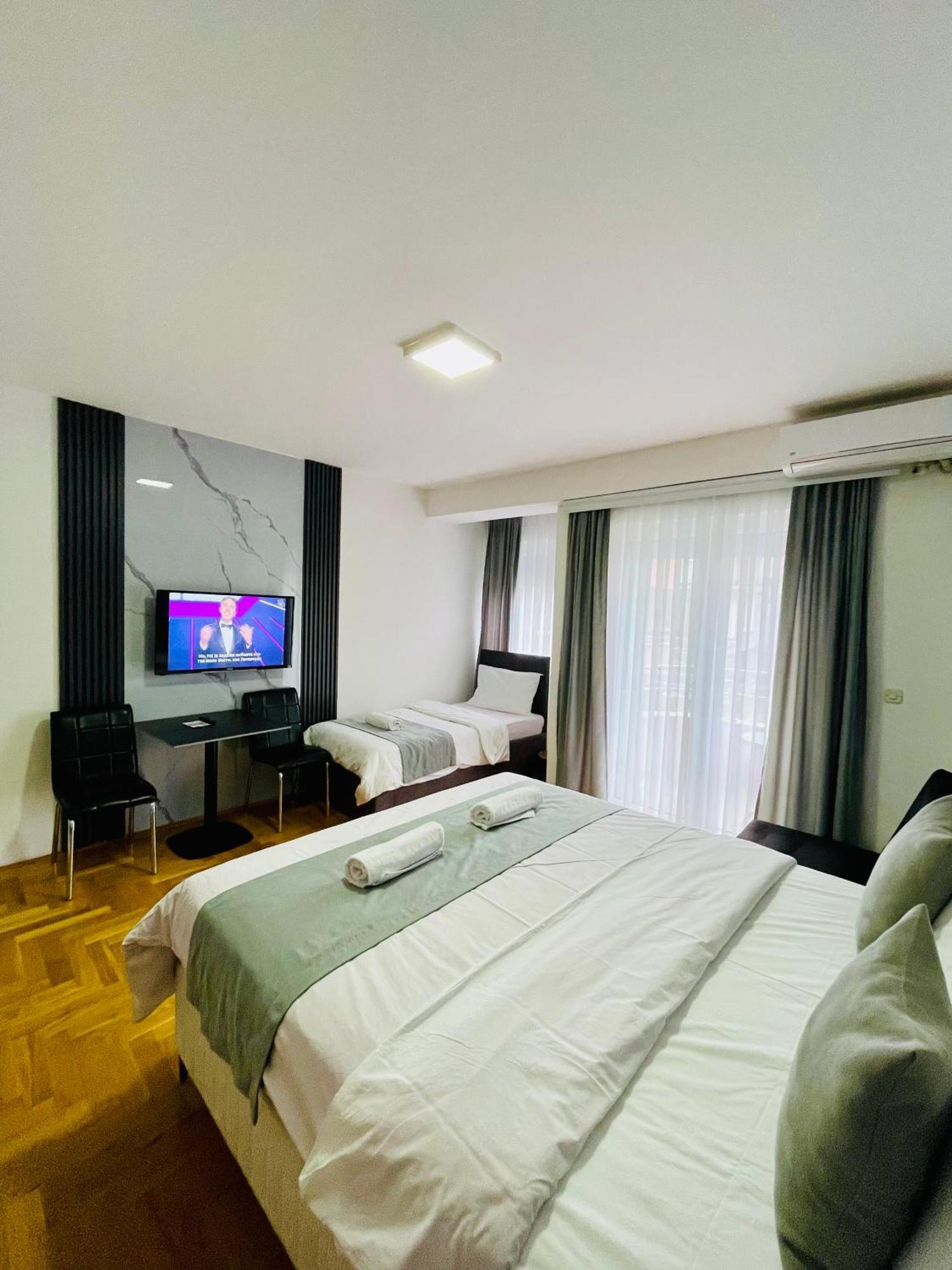 Front Beach Exclusive Apartments Sztruga Kültér fotó