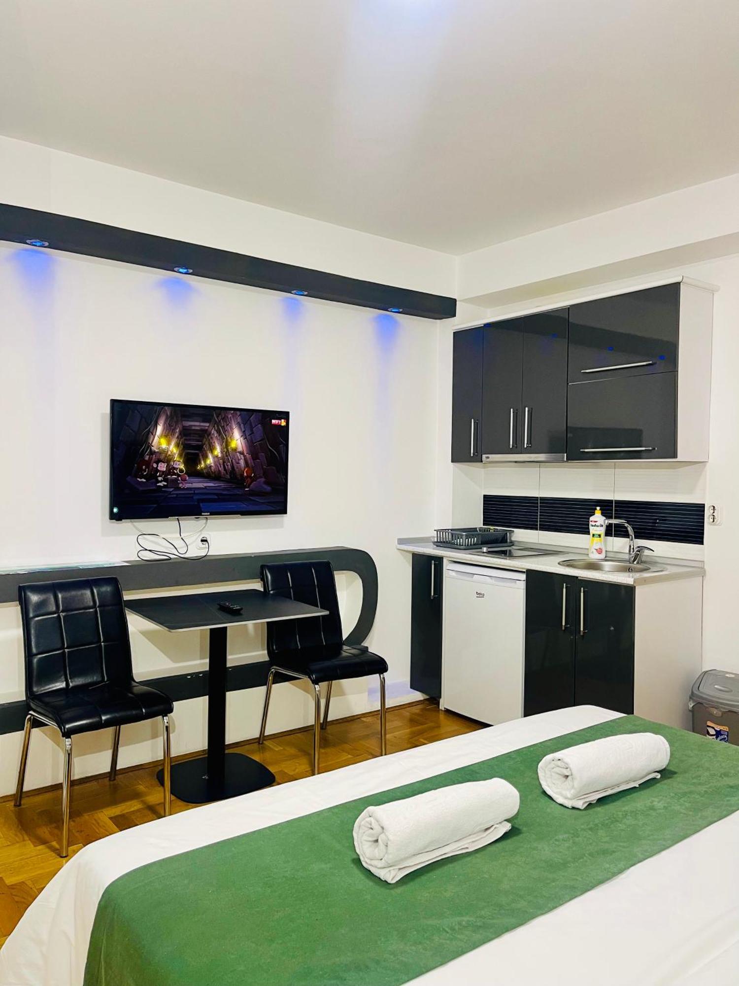 Front Beach Exclusive Apartments Sztruga Kültér fotó